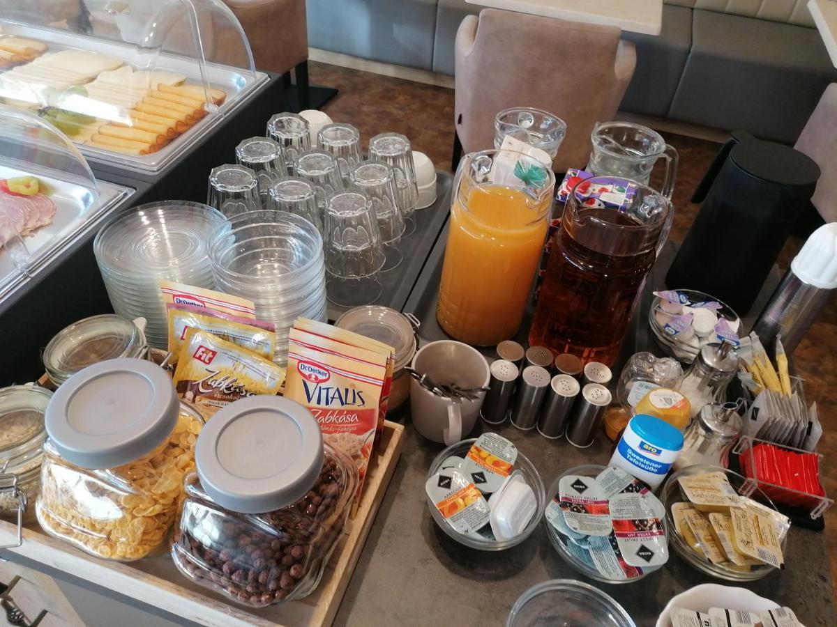 Hotel Dolce Vita Balatonkenese Zewnętrze zdjęcie